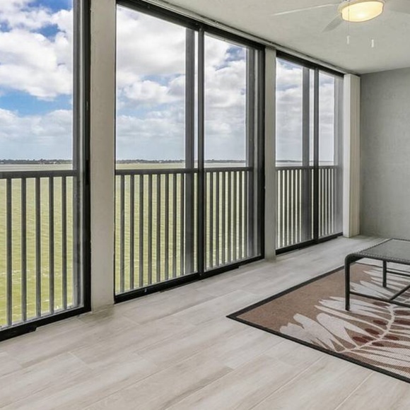 Meet your Posher, (Ginny) Jennifer R: (Mrs R) 💋🌈 - Picture 11 of 12